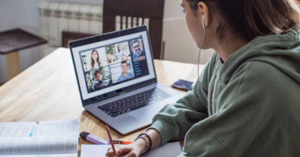 8 Secrets of Successful Students: How To Study For Long Hours 8 How Technology Help to study for long hours